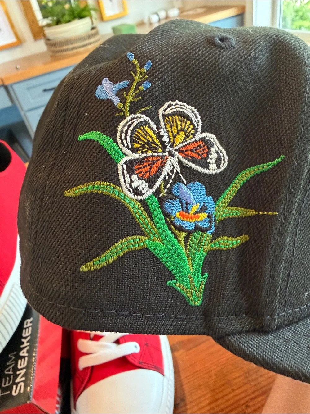 New Era Black Philadelphia Eagles Floral Embroidered Fitted Cap